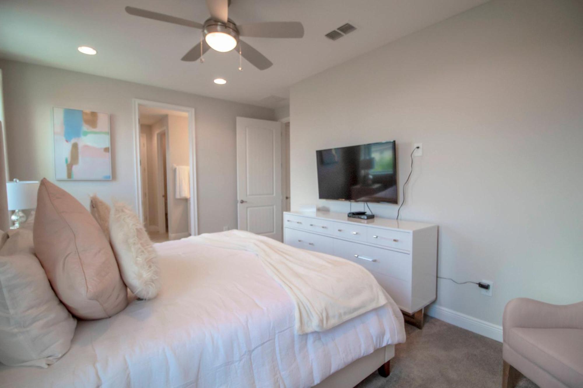 Encore 6 Bedroom Vacation With Pool