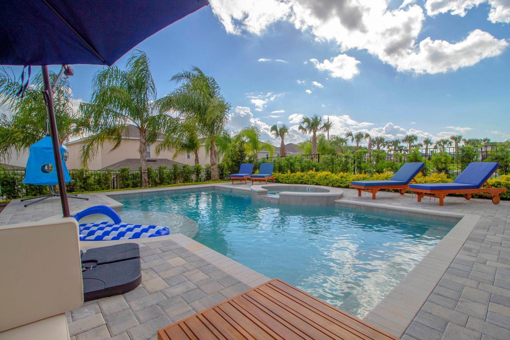 Holiday home Encore 6 Bedroom Vacation With Pool