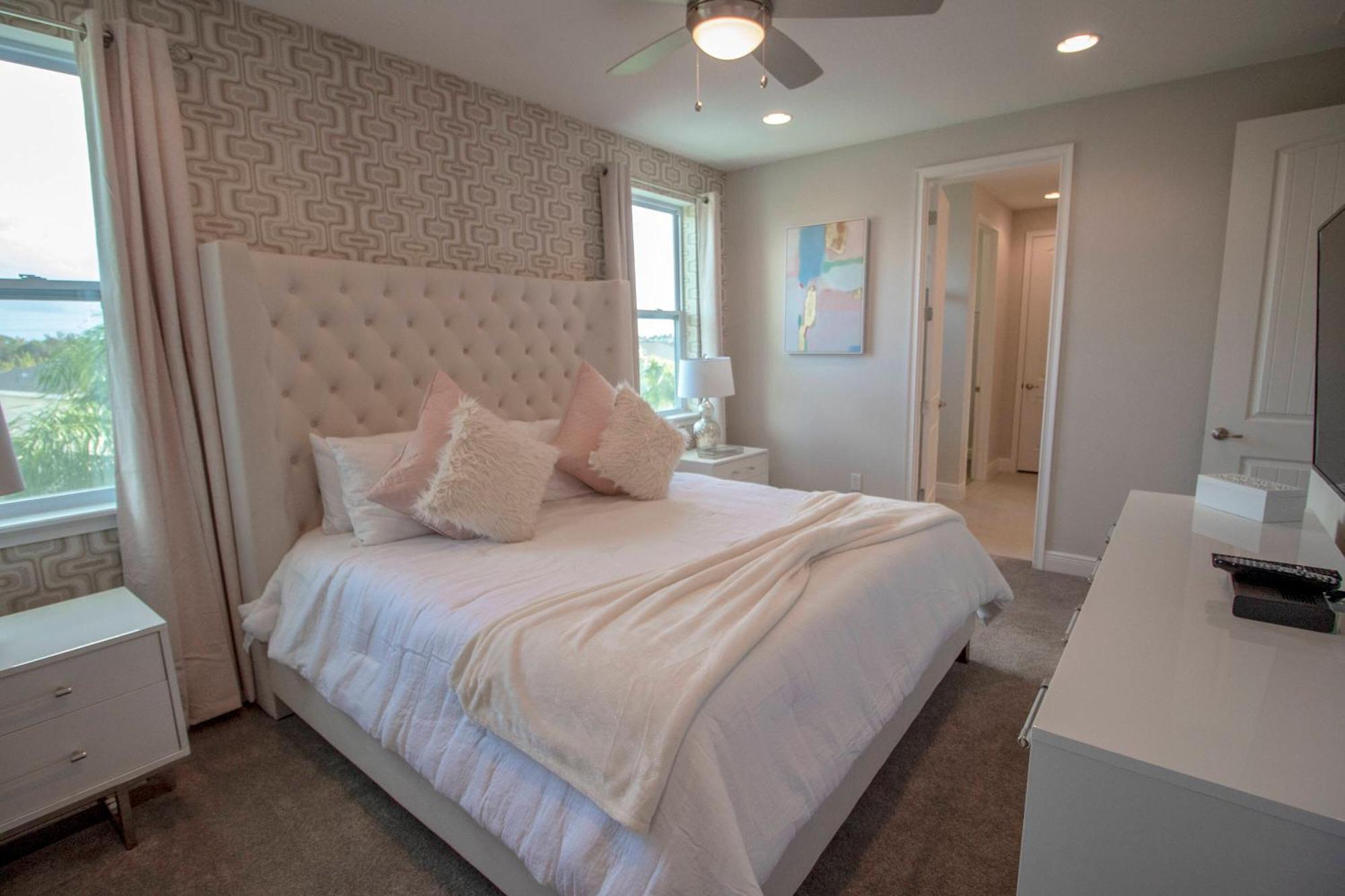 Encore 6 Bedroom Vacation With Pool Holiday home